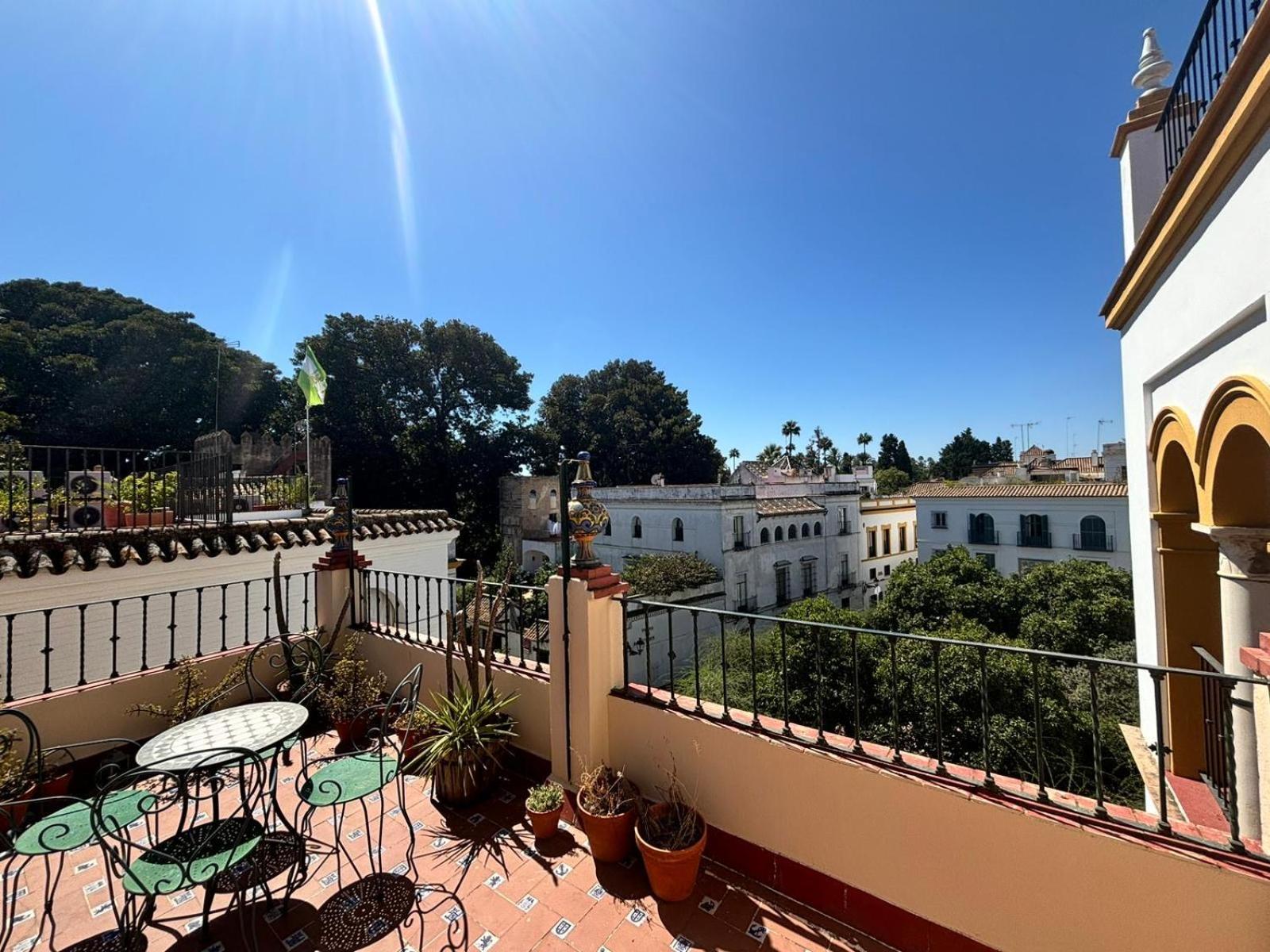 Appartement Plaza De Santa Cruz à Séville Extérieur photo