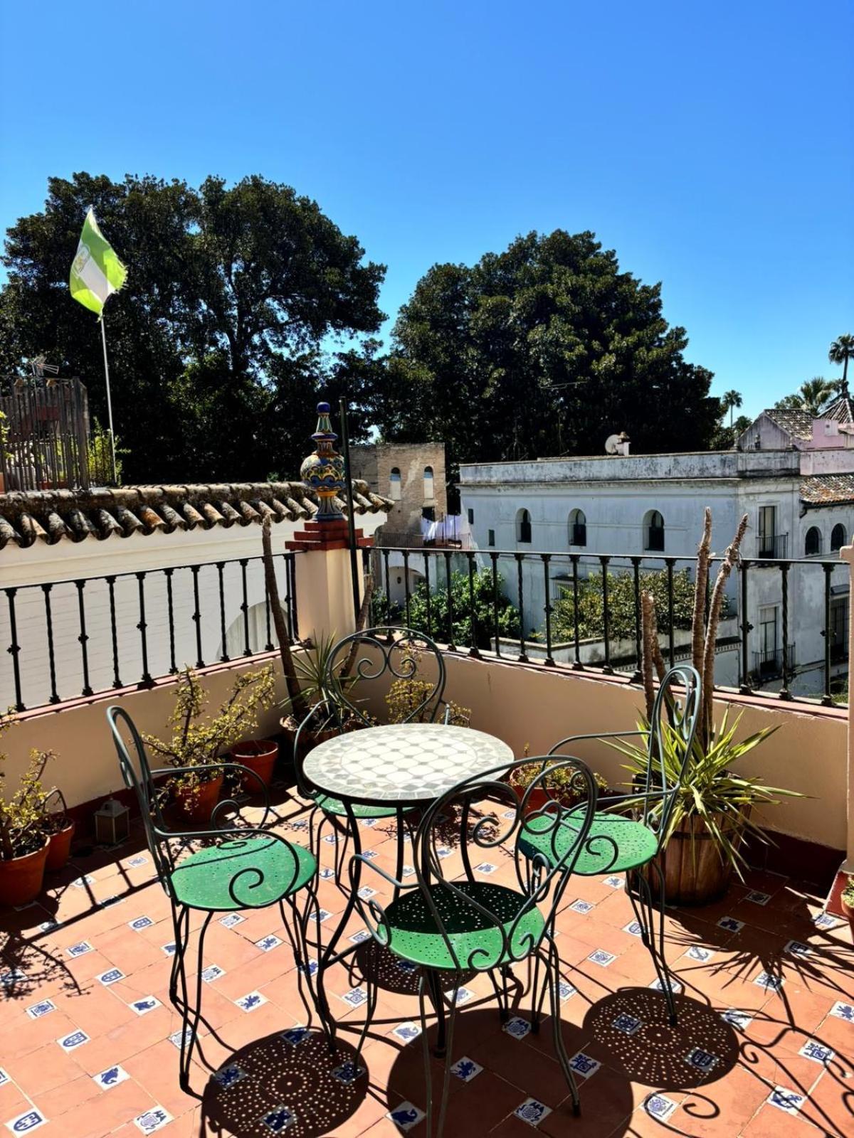 Appartement Plaza De Santa Cruz à Séville Extérieur photo