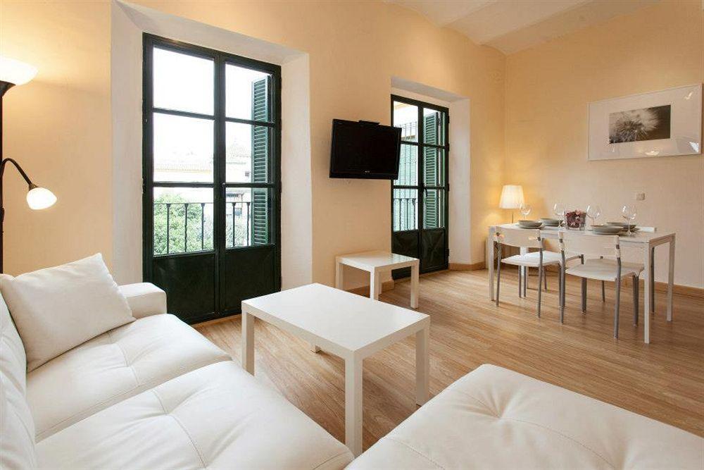 Appartement Plaza De Santa Cruz à Séville Extérieur photo